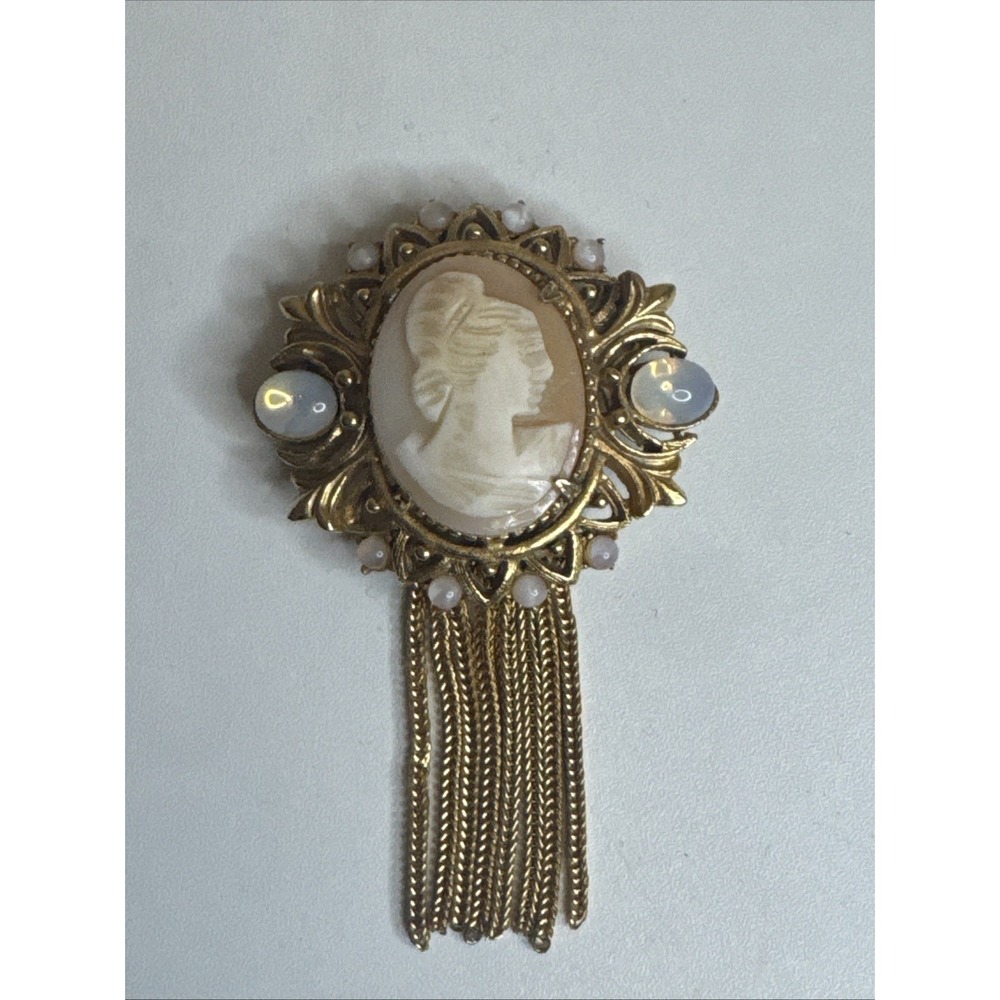 Vintage signed Geno  Lady Cameo w/ tassel Hand carved Brooch